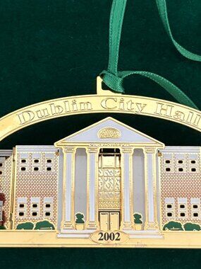 2002 Pilot Club of Dublin GA Christmas Ornament Dublin City Hall 4th Edition